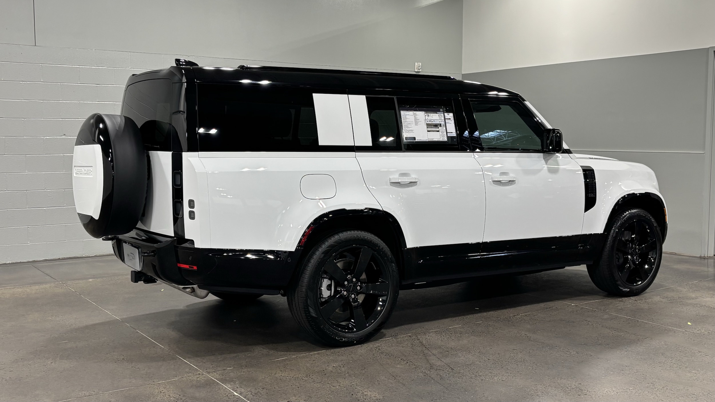 land rover defender 2026 SALE2FEU8T2641378 image land rover defender 2026 SALE2FEU8T2641378 image